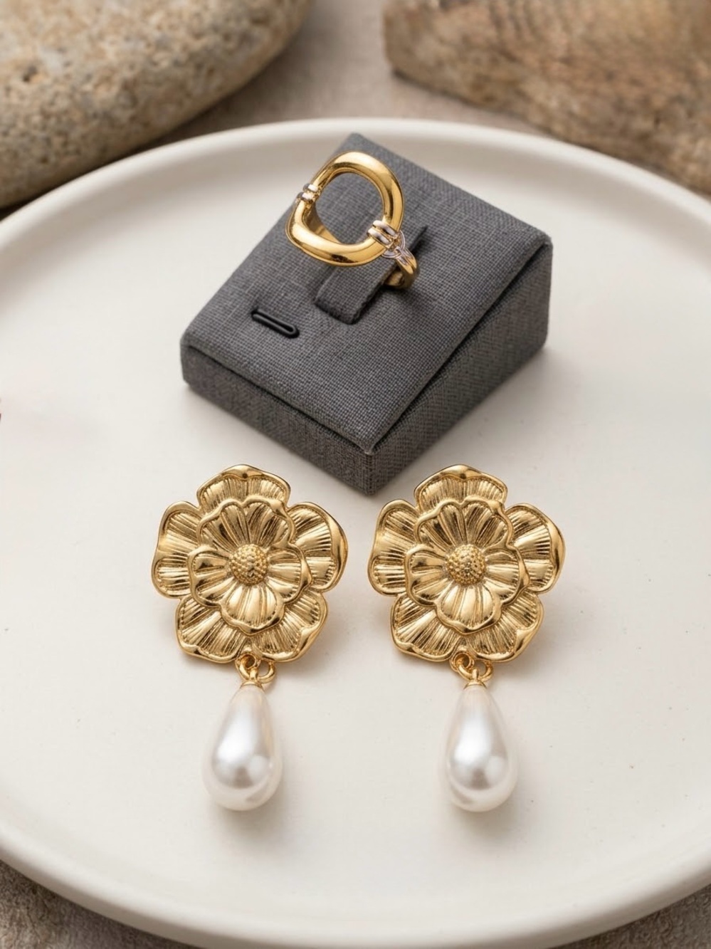Bundle vintage gold Flower Pearl Drop Earring and ring, stainless steel